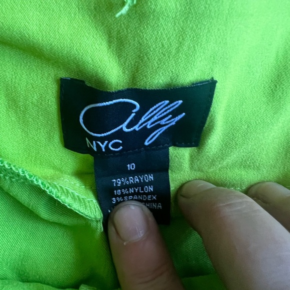 Vibrant Green and Orange Women's Capris - Picture 3 of 7